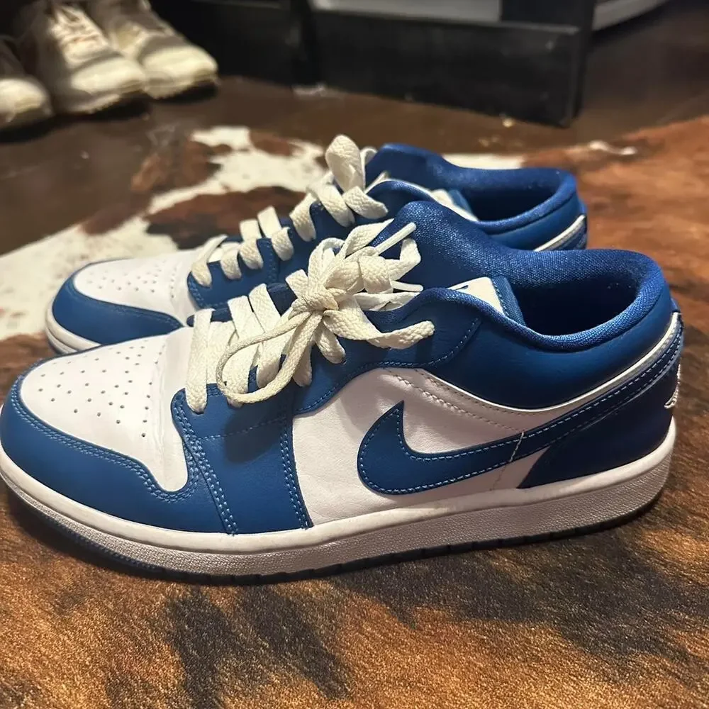 Nike low dark blue jordans - Picture 2 of 5